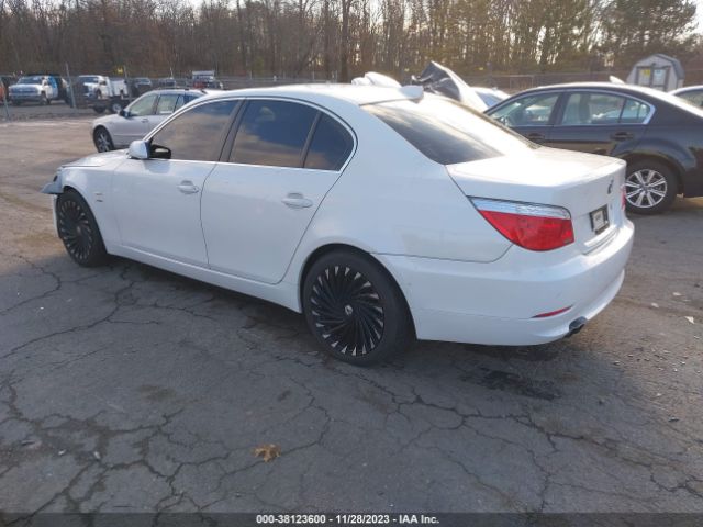 Photo 2 VIN: WBANV1C57AC157137 - BMW 528I 