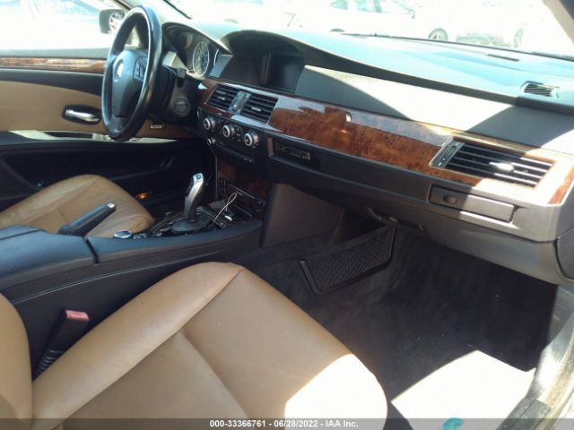 Photo 4 VIN: WBANV1C59AC157852 - BMW 5 SERIES 