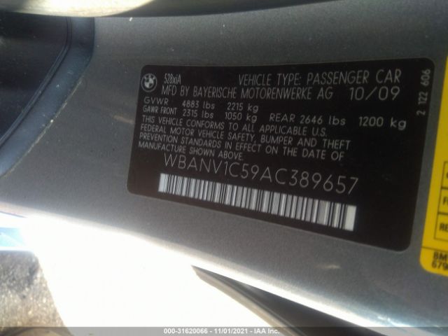 Photo 8 VIN: WBANV1C59AC389657 - BMW 5 