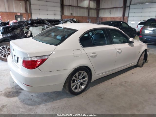 Photo 3 VIN: WBANV1C59AC445550 - BMW 528I 