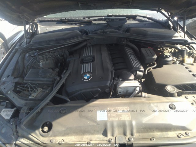 Photo 9 VIN: WBANV1C5XAC443404 - BMW 5 