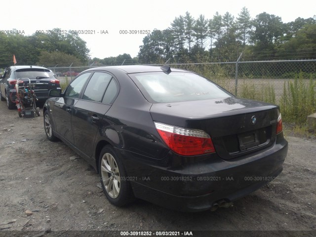 Photo 2 VIN: WBANV9C52AC138042 - BMW 5 