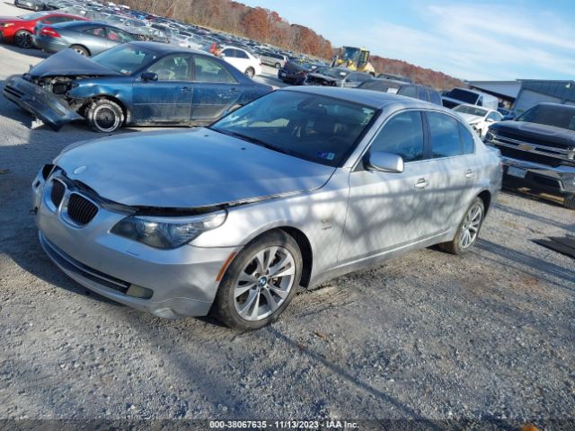 Photo 1 VIN: WBANV9C53AC136669 - BMW 535I 