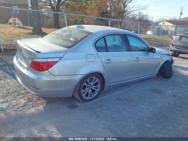 Photo 3 VIN: WBANV9C53AC136669 - BMW 535I 