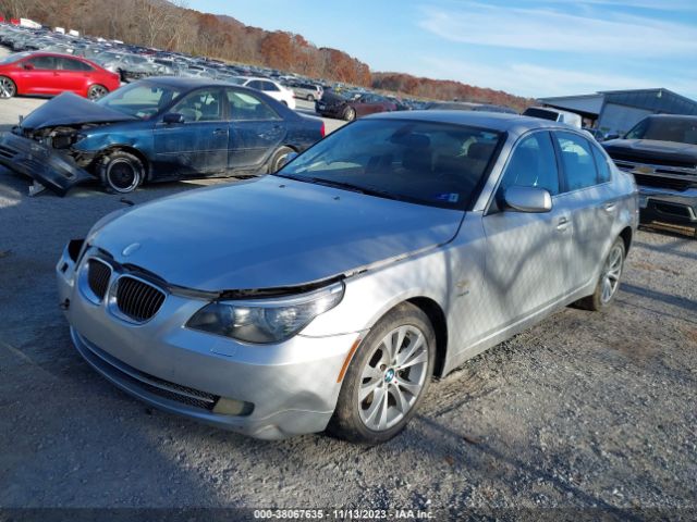 Photo 5 VIN: WBANV9C53AC136669 - BMW 535I 