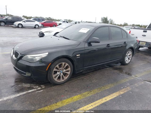 Photo 1 VIN: WBANV9C56AC139565 - BMW 535 