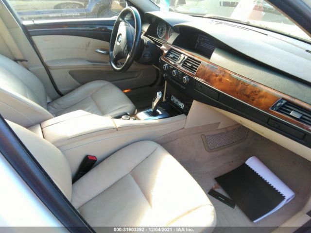 Photo 4 VIN: WBANV9C58AC139034 - BMW 5 