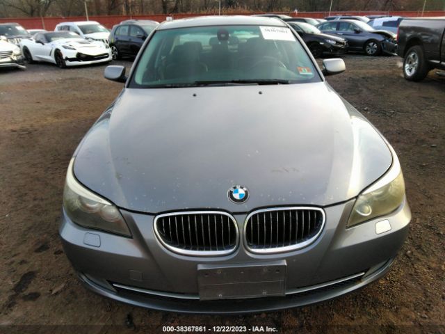 Photo 5 VIN: WBANV9C59AC137275 - BMW 535I 