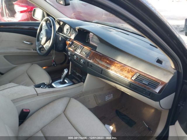 Photo 4 VIN: WBANV9C59AC390905 - BMW 535I 