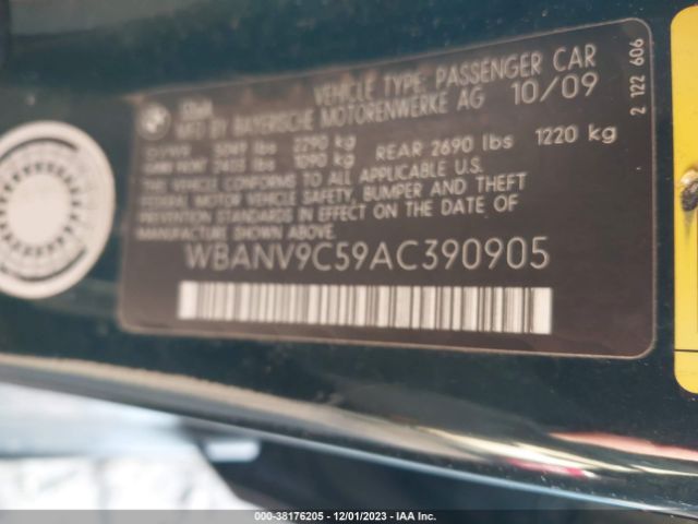 Photo 8 VIN: WBANV9C59AC390905 - BMW 535I 