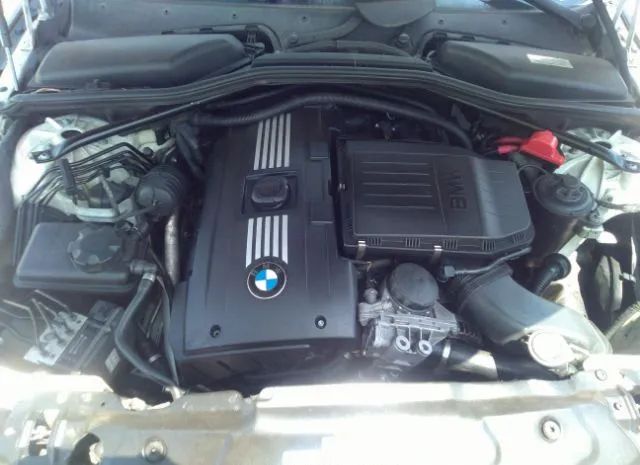 Photo 9 VIN: WBANV9C5XAC138807 - BMW 5 SERIES 