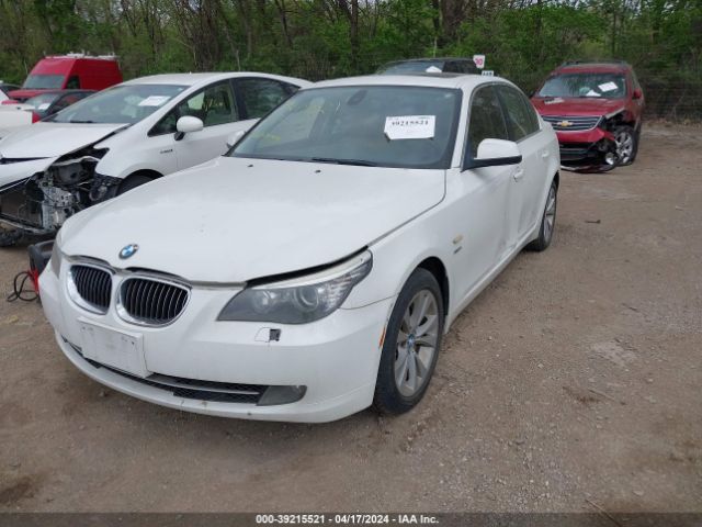 Photo 1 VIN: WBANV9C5XAC390735 - BMW 535I 