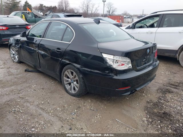 Photo 2 VIN: WBANV9C5XAC391237 - BMW 535I 