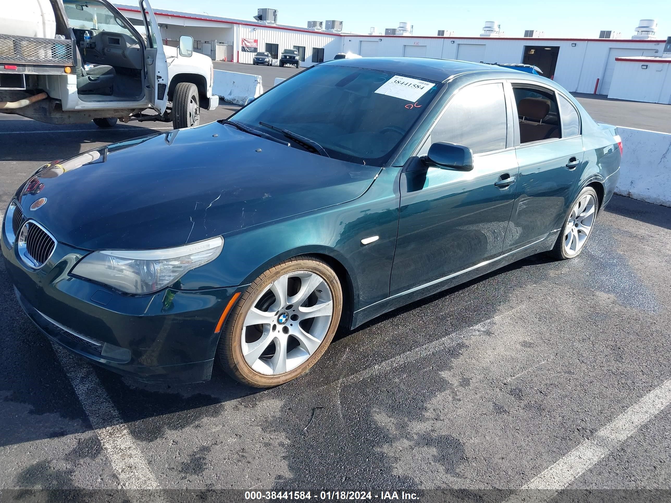 Photo 1 VIN: WBANW13508CZ81133 - BMW 5ER 