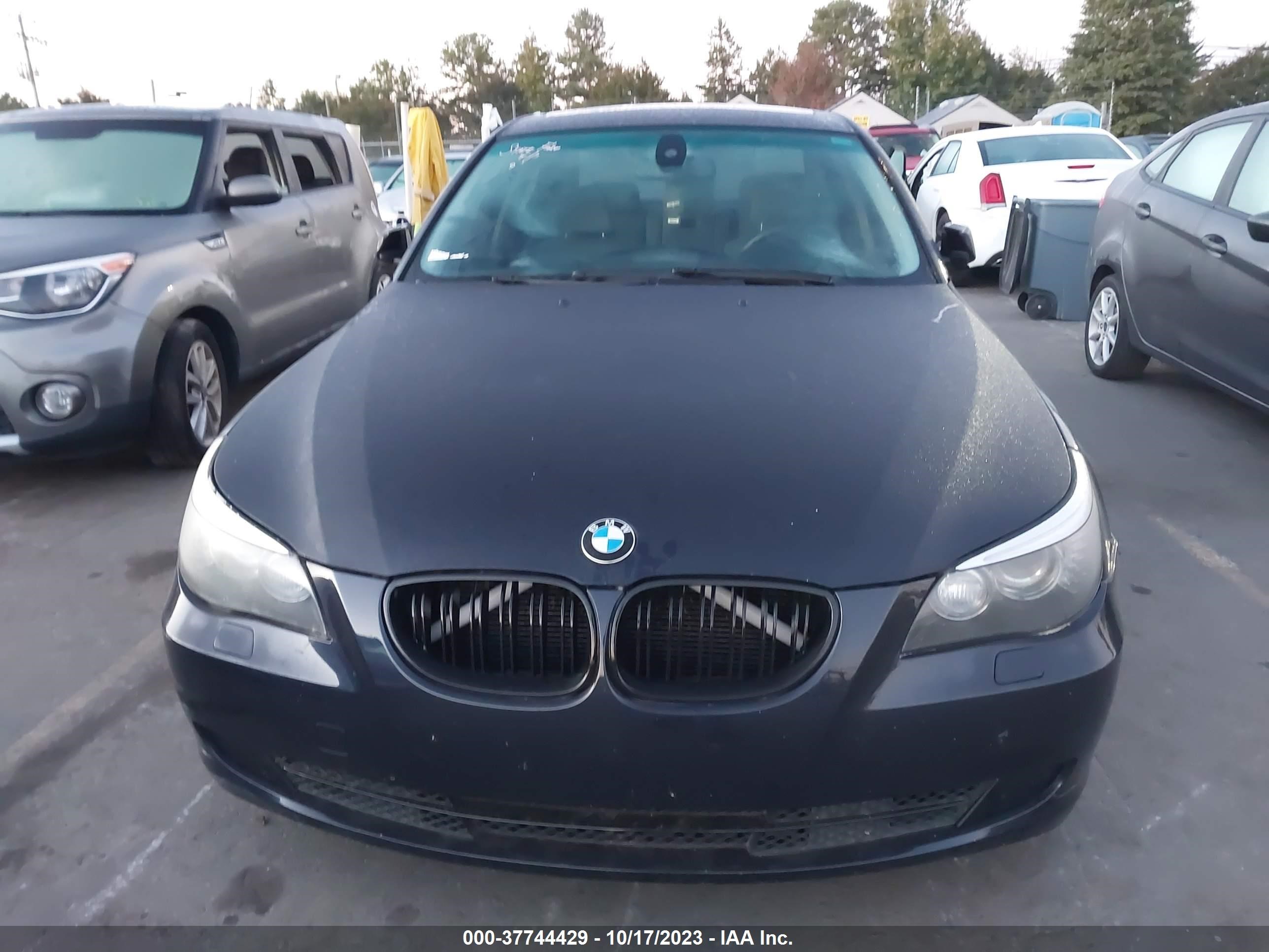 Photo 11 VIN: WBANW13528CN54973 - BMW 5ER 