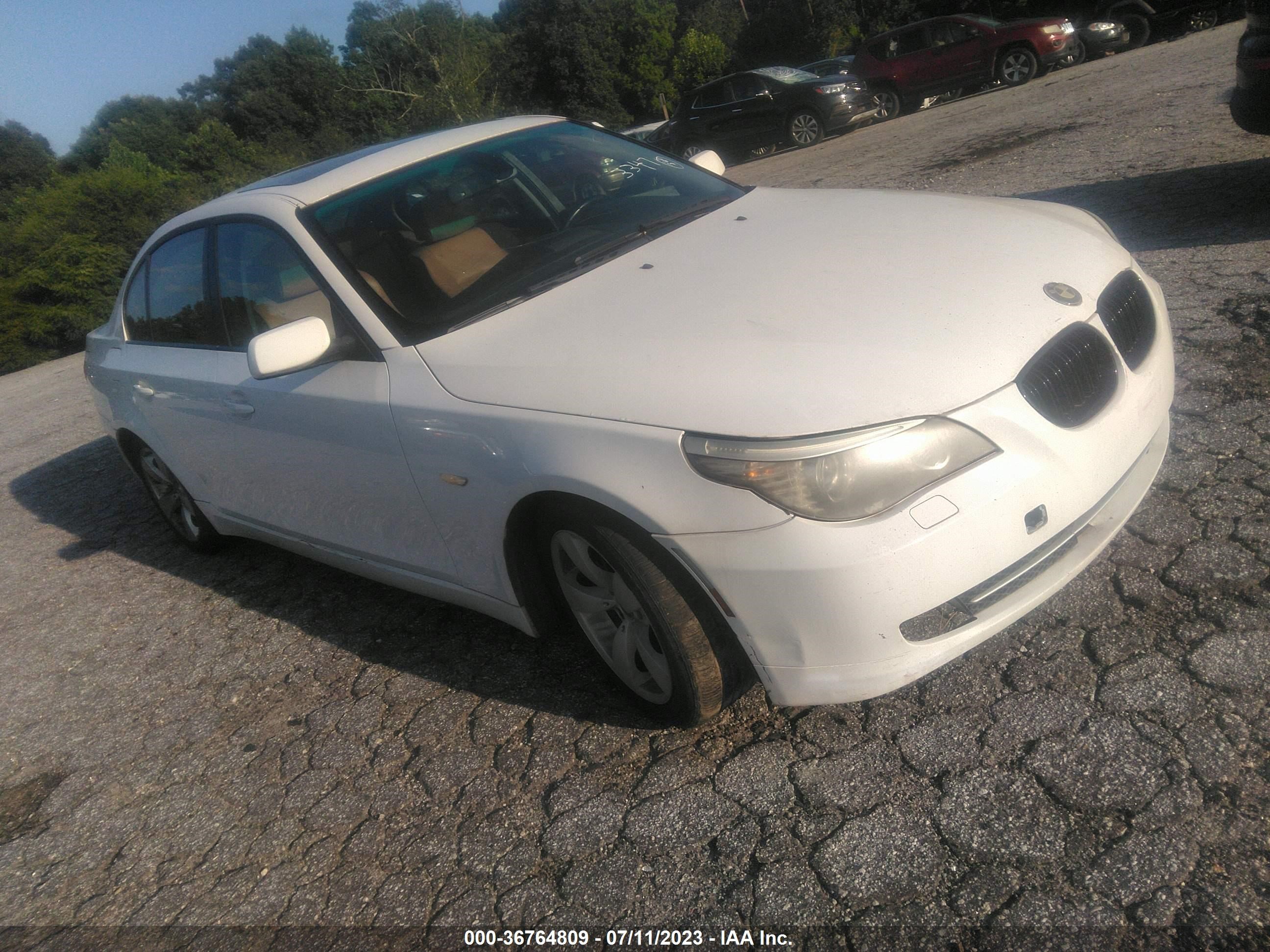 Photo 0 VIN: WBANW13598CZ84743 - BMW 5ER 