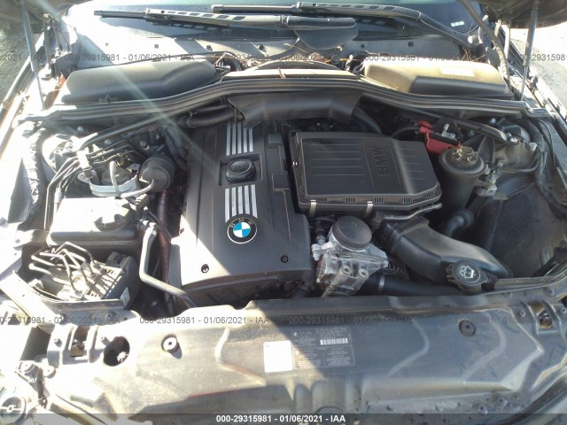 Photo 9 VIN: WBANW1C50AC163908 - BMW 5 