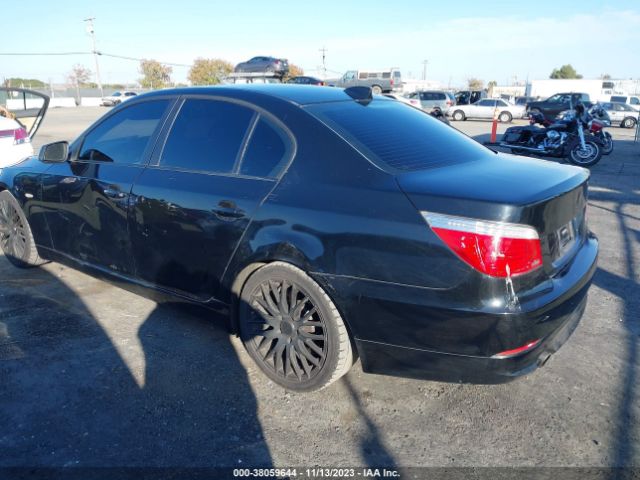 Photo 2 VIN: WBANW1C50AC168915 - BMW 535I 