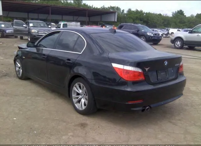 Photo 2 VIN: WBANW1C51AC165425 - BMW 535I 