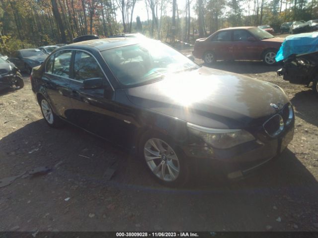 Photo 0 VIN: WBANW1C53AC165779 - BMW 535I 