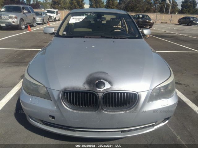 Photo 5 VIN: WBANW1C57AC166403 - BMW 5 