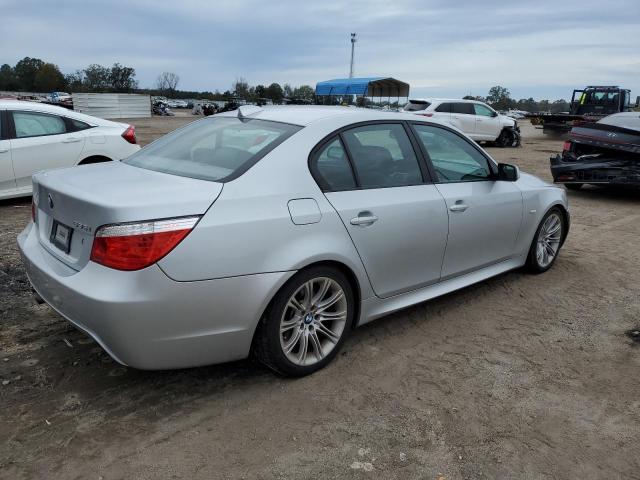 Photo 2 VIN: WBANW1C58AC165065 - BMW 5 SERIES 