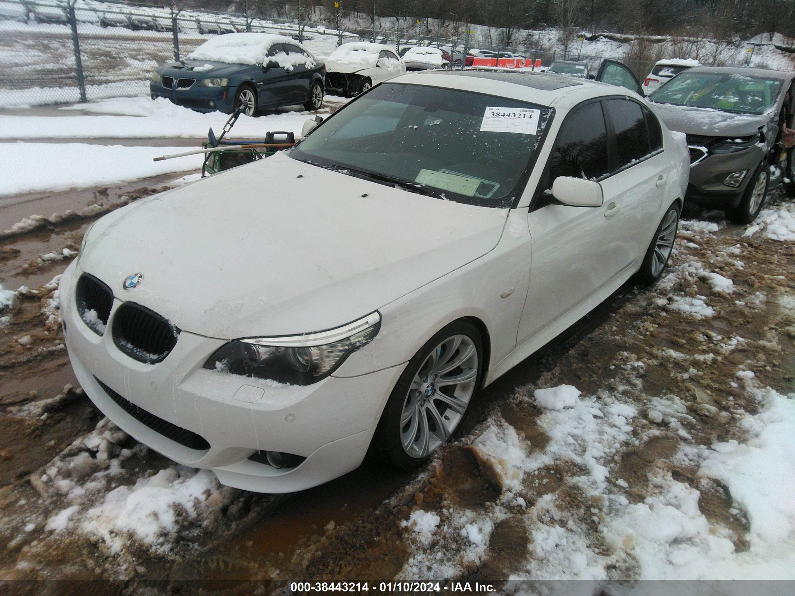 Photo 1 VIN: WBANW53538CT53381 - BMW 5ER 