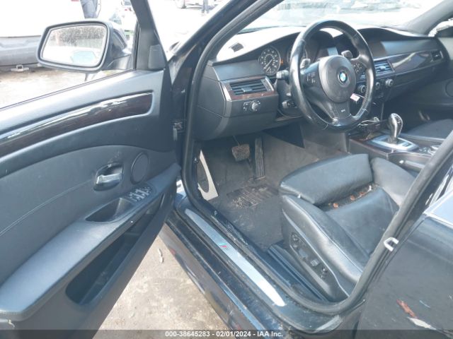 Photo 4 VIN: WBANW5C52ACT57184 - BMW 550I 