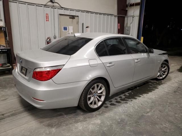 Photo 2 VIN: WBANW5C58ACT56332 - BMW 550 I 