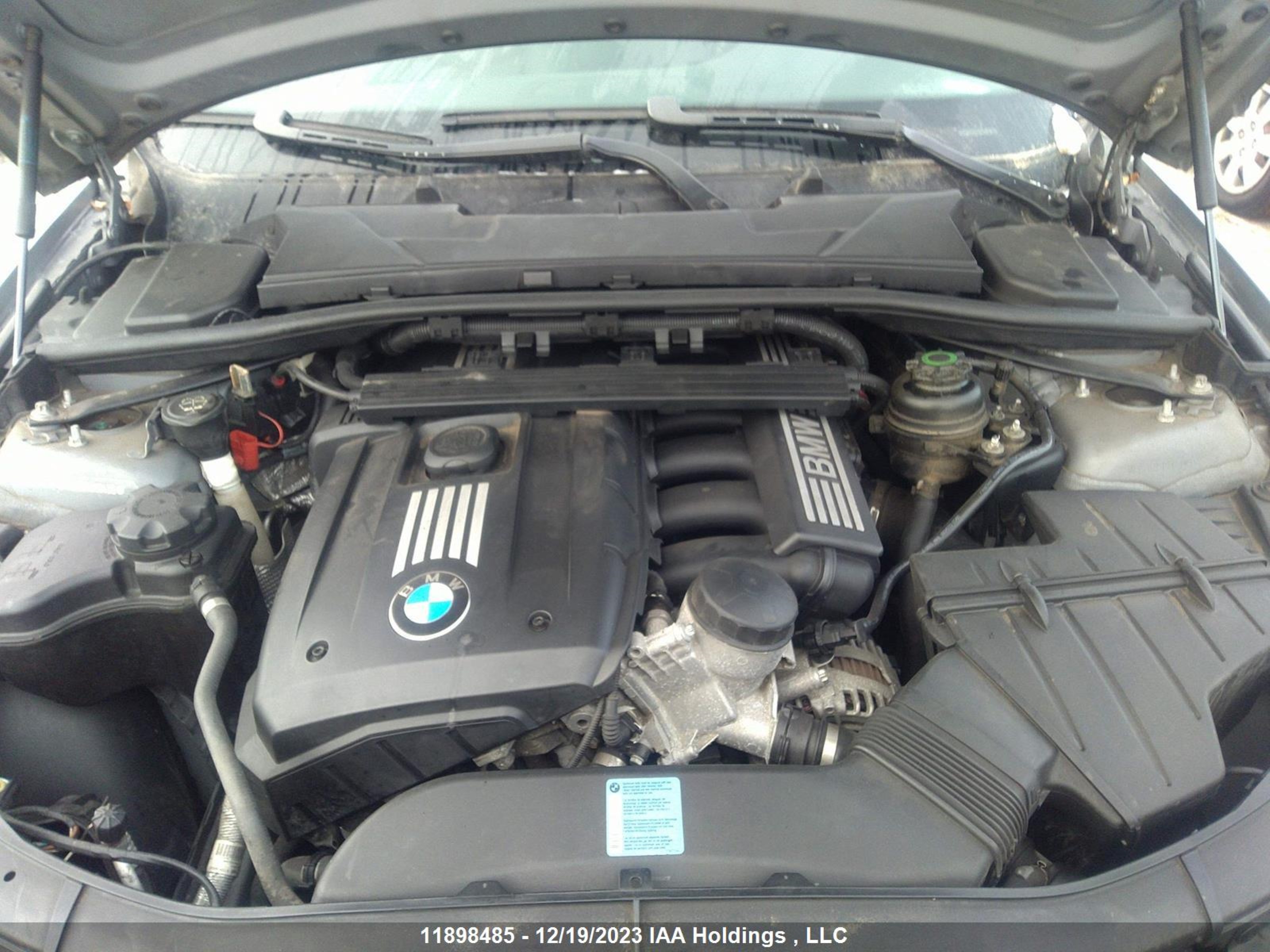 Photo 9 VIN: WBAPG73529A640435 - BMW 3ER 