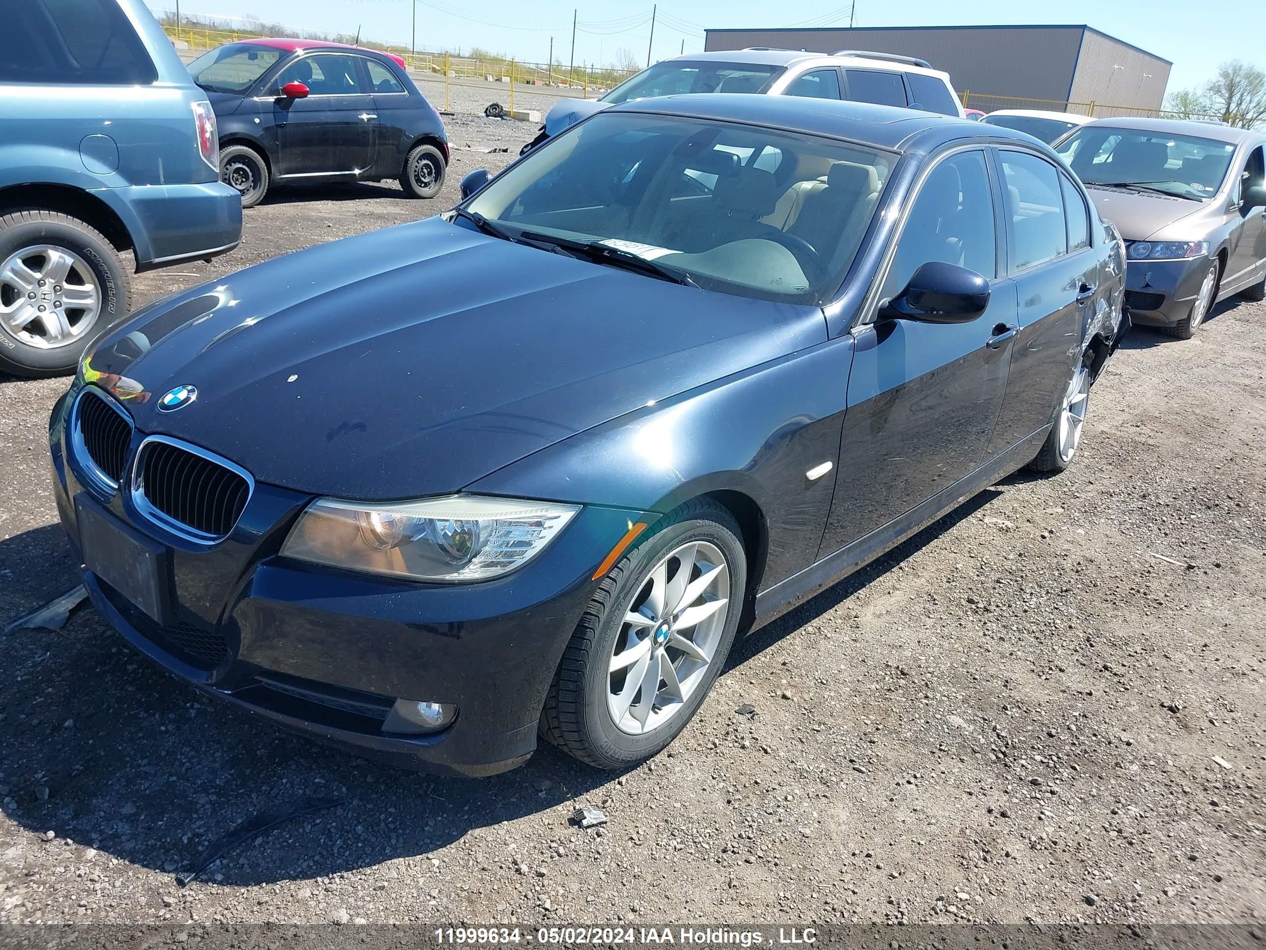 Photo 1 VIN: WBAPG7C50AA641703 - BMW 3ER 