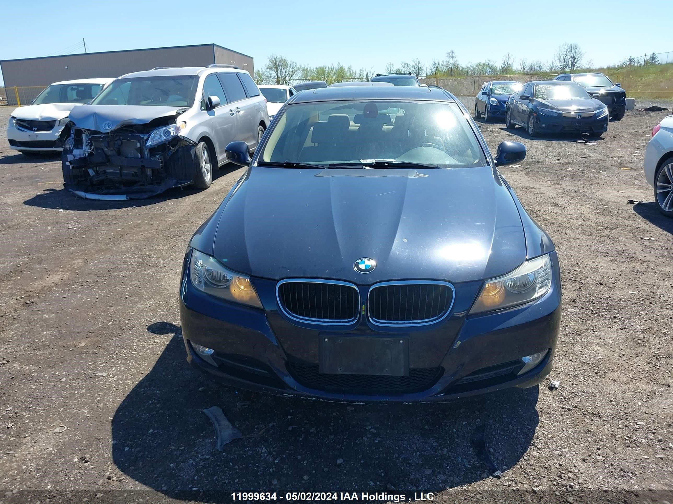 Photo 11 VIN: WBAPG7C50AA641703 - BMW 3ER 