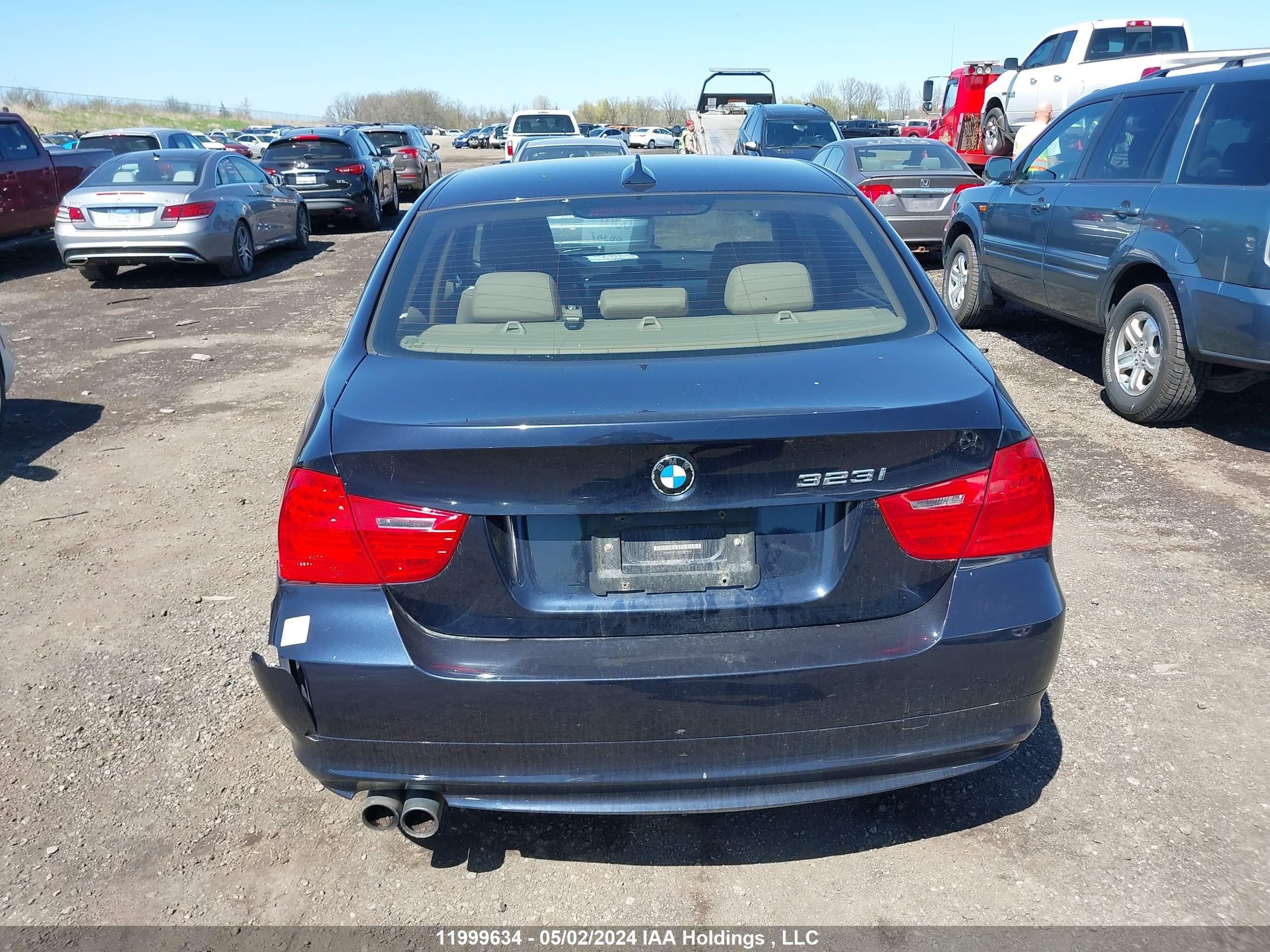 Photo 15 VIN: WBAPG7C50AA641703 - BMW 3ER 