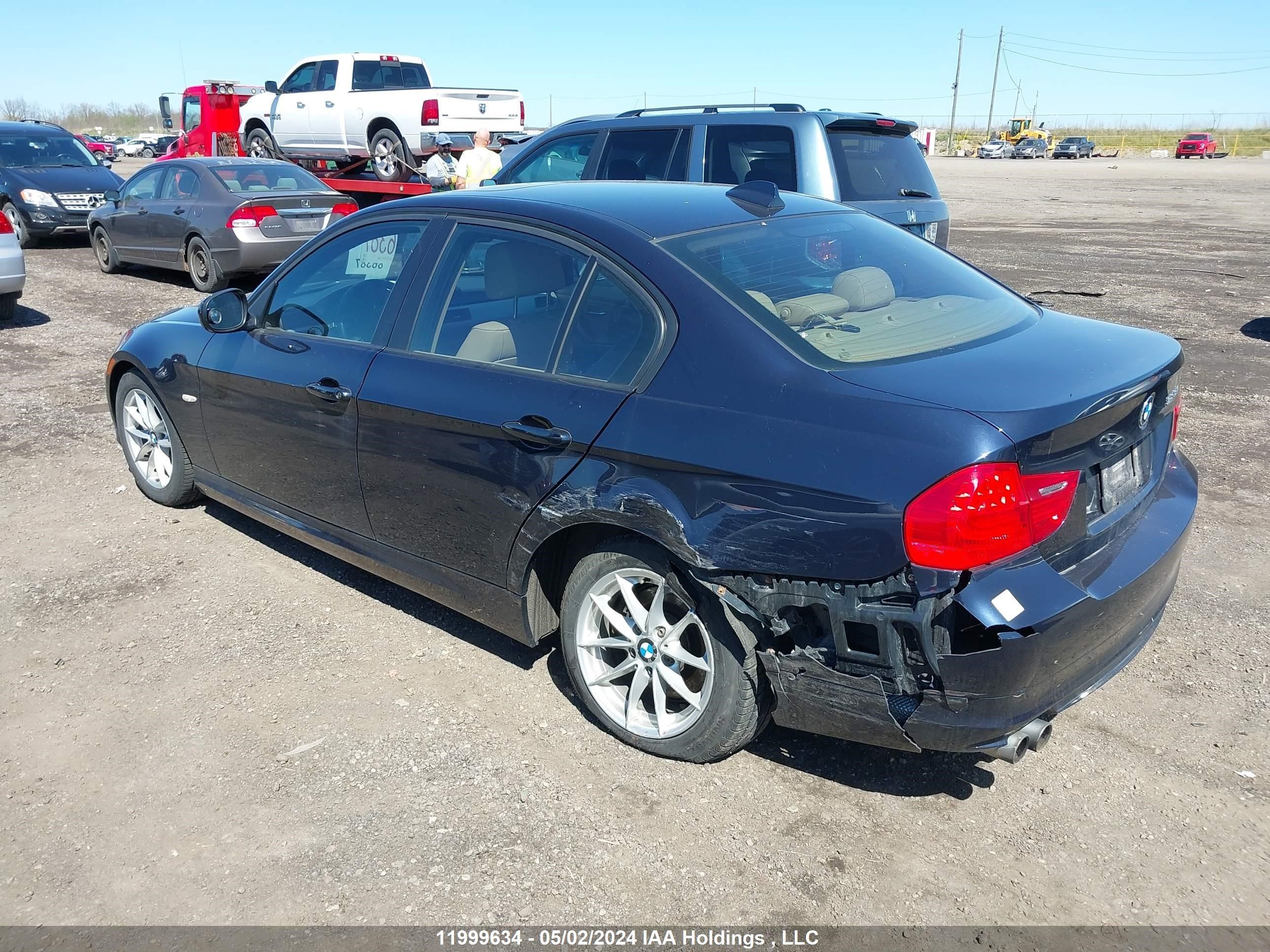 Photo 2 VIN: WBAPG7C50AA641703 - BMW 3ER 