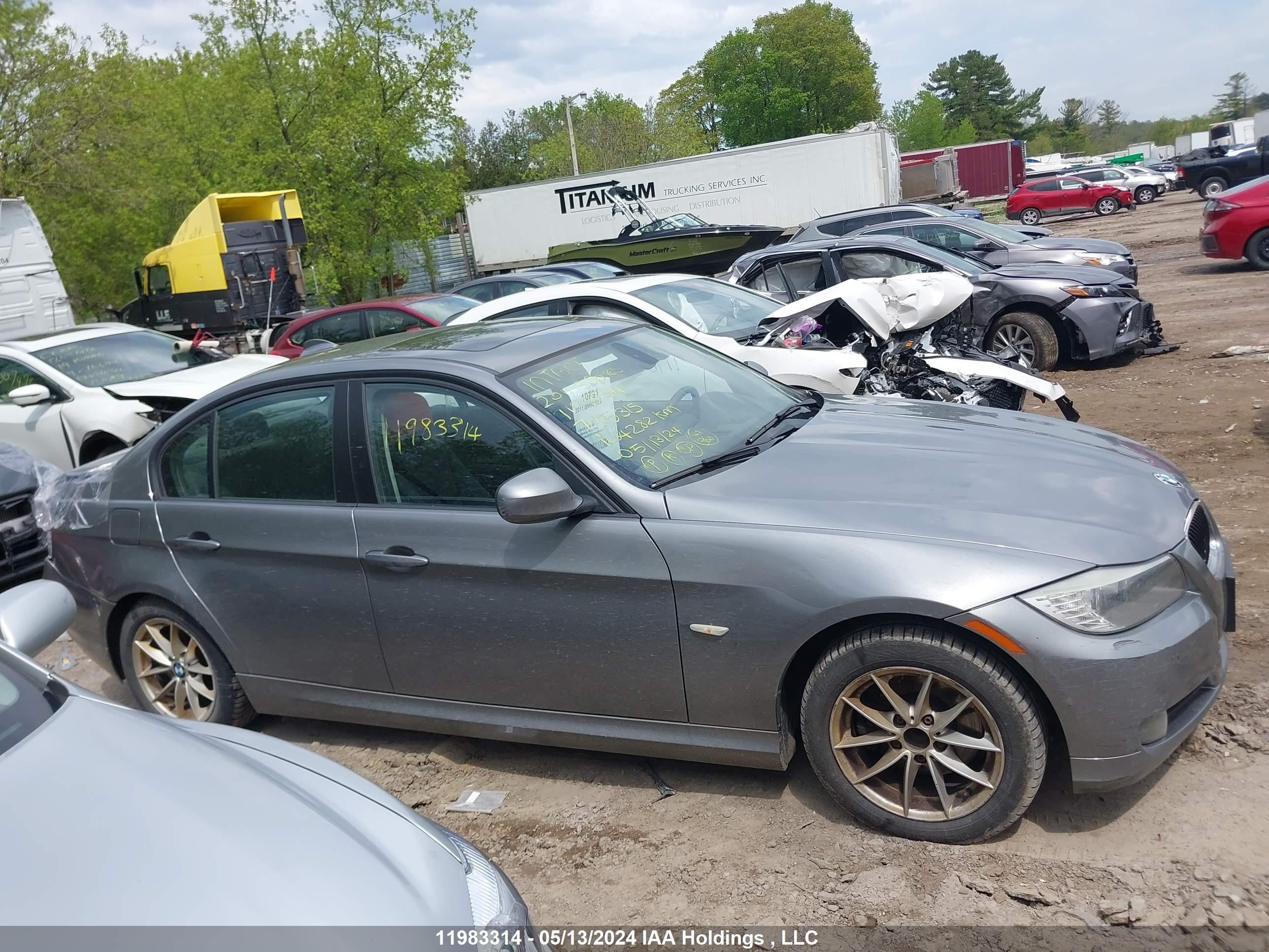 Photo 12 VIN: WBAPG7C52BA795315 - BMW 3ER 