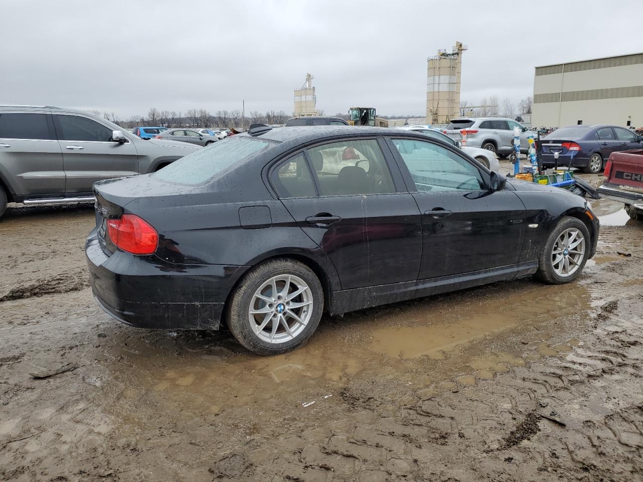 Photo 2 VIN: WBAPG7C54BA794912 - BMW 3ER 