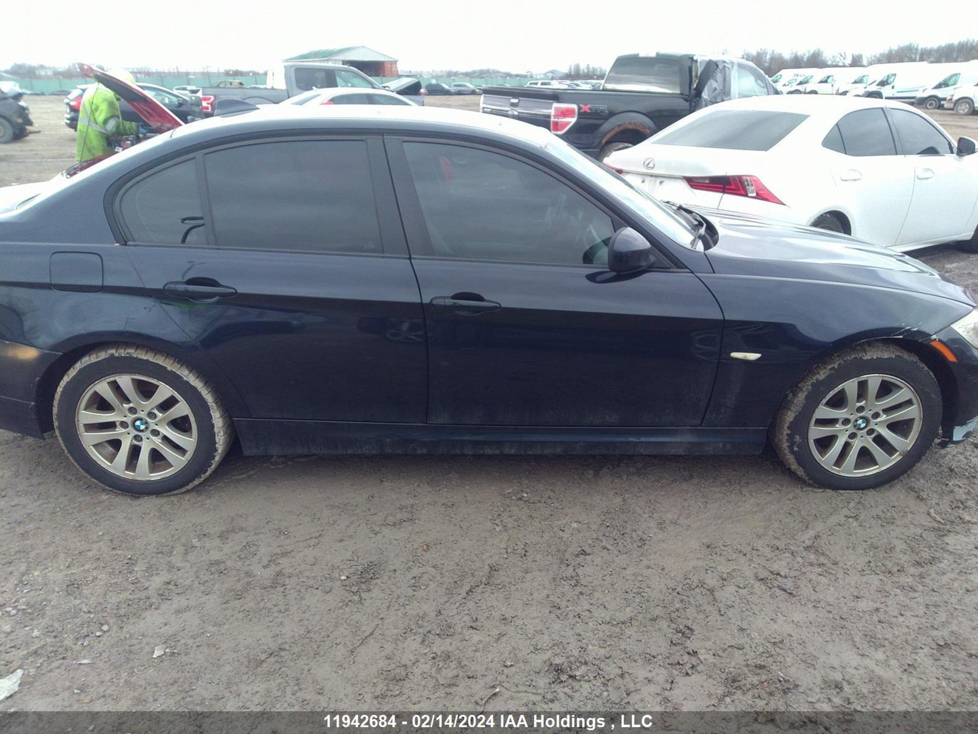 Photo 12 VIN: WBAPG7C55AA641843 - BMW 3ER 