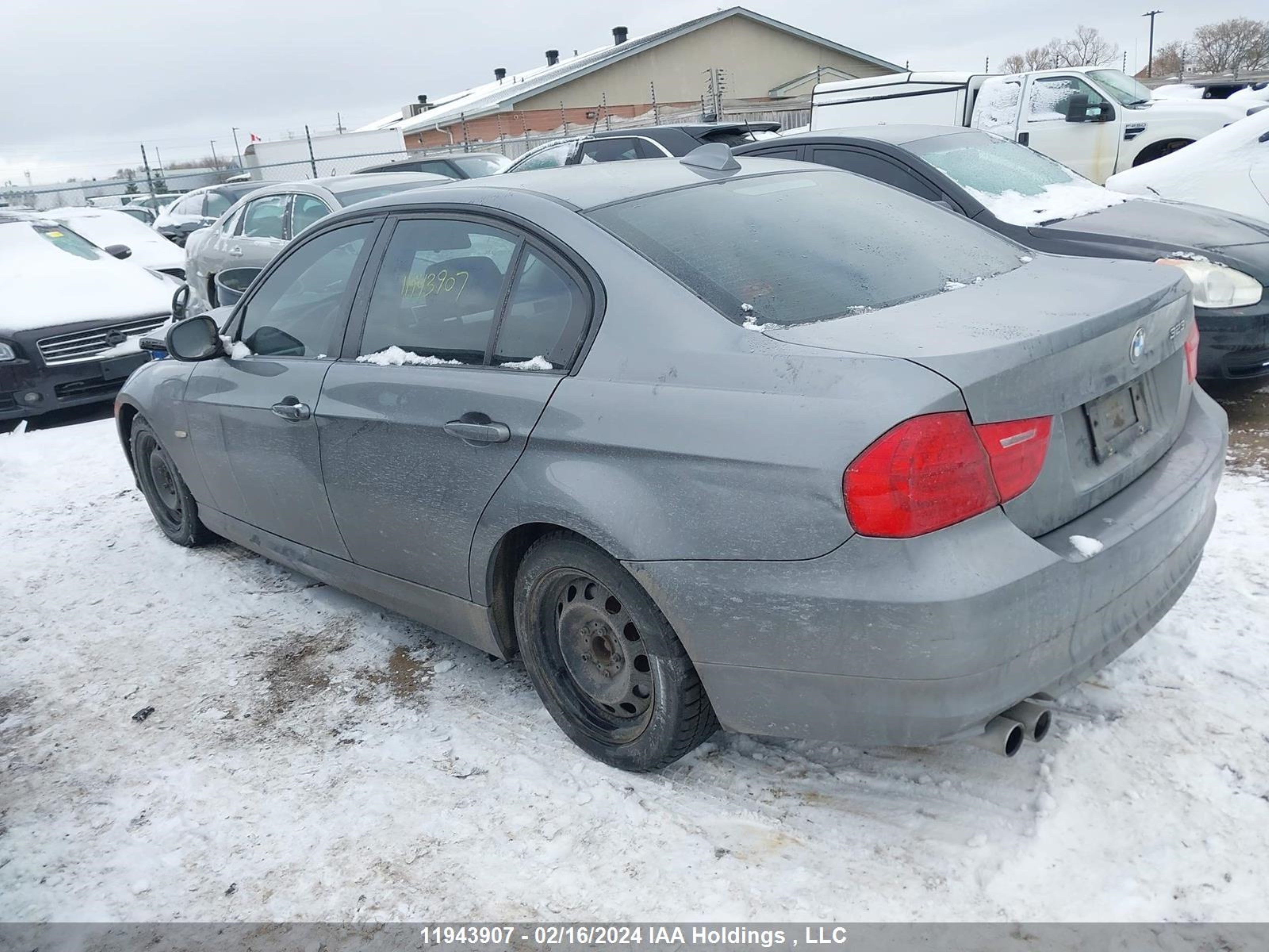 Photo 2 VIN: WBAPG7C55BA936264 - BMW 3ER 