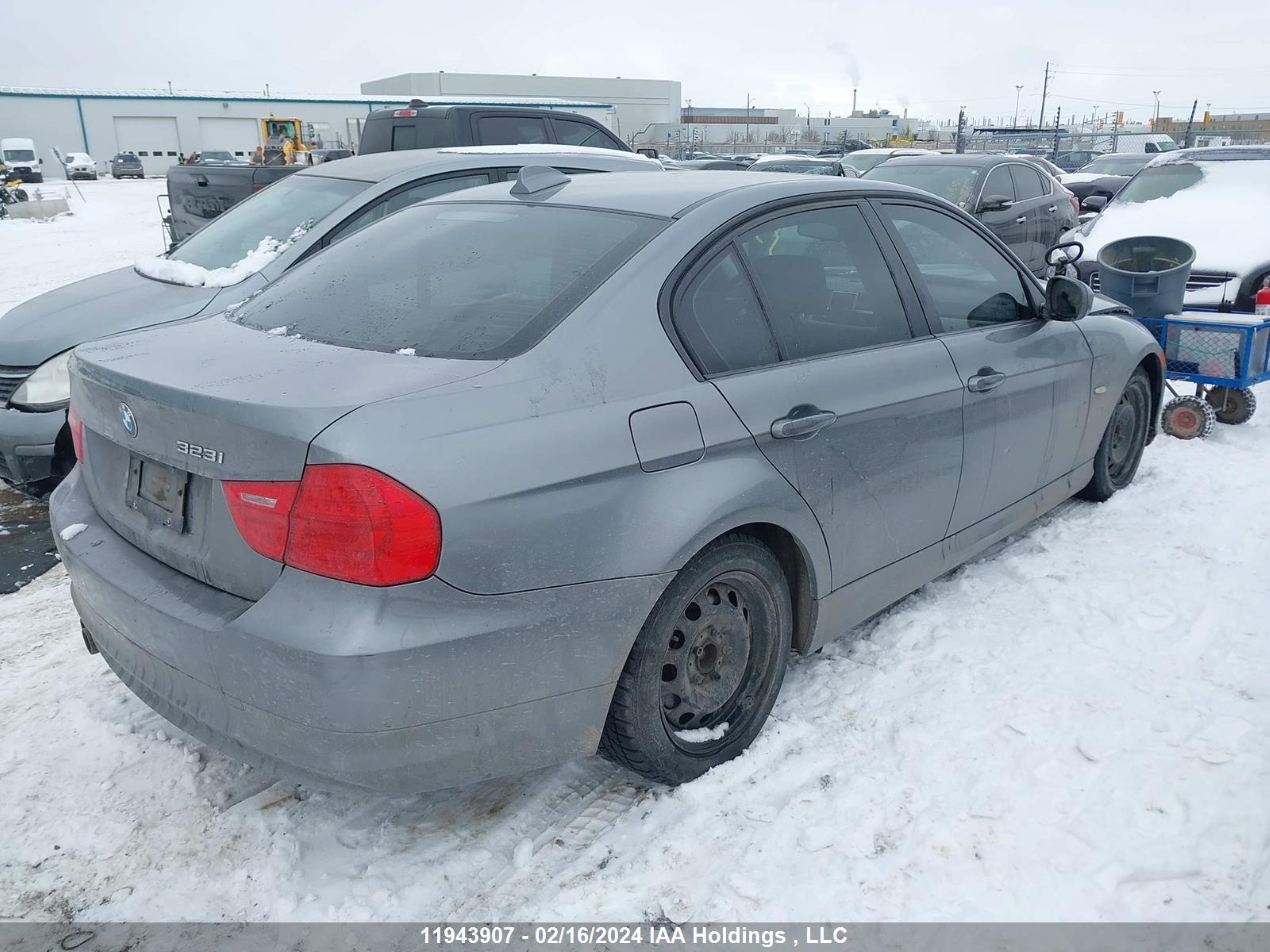 Photo 3 VIN: WBAPG7C55BA936264 - BMW 3ER 