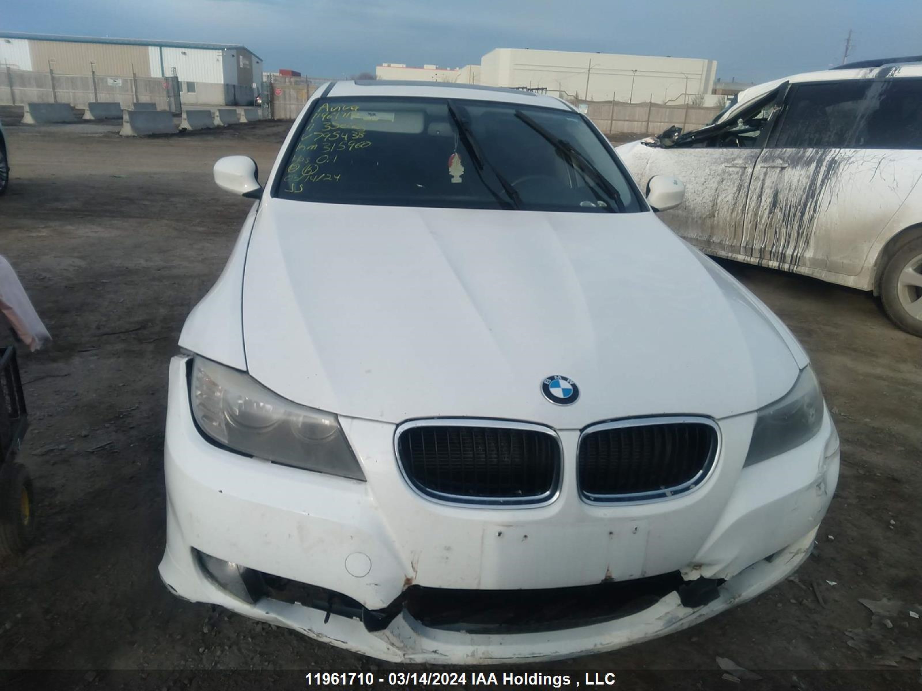 Photo 11 VIN: WBAPG7C57BA795438 - BMW 3ER 