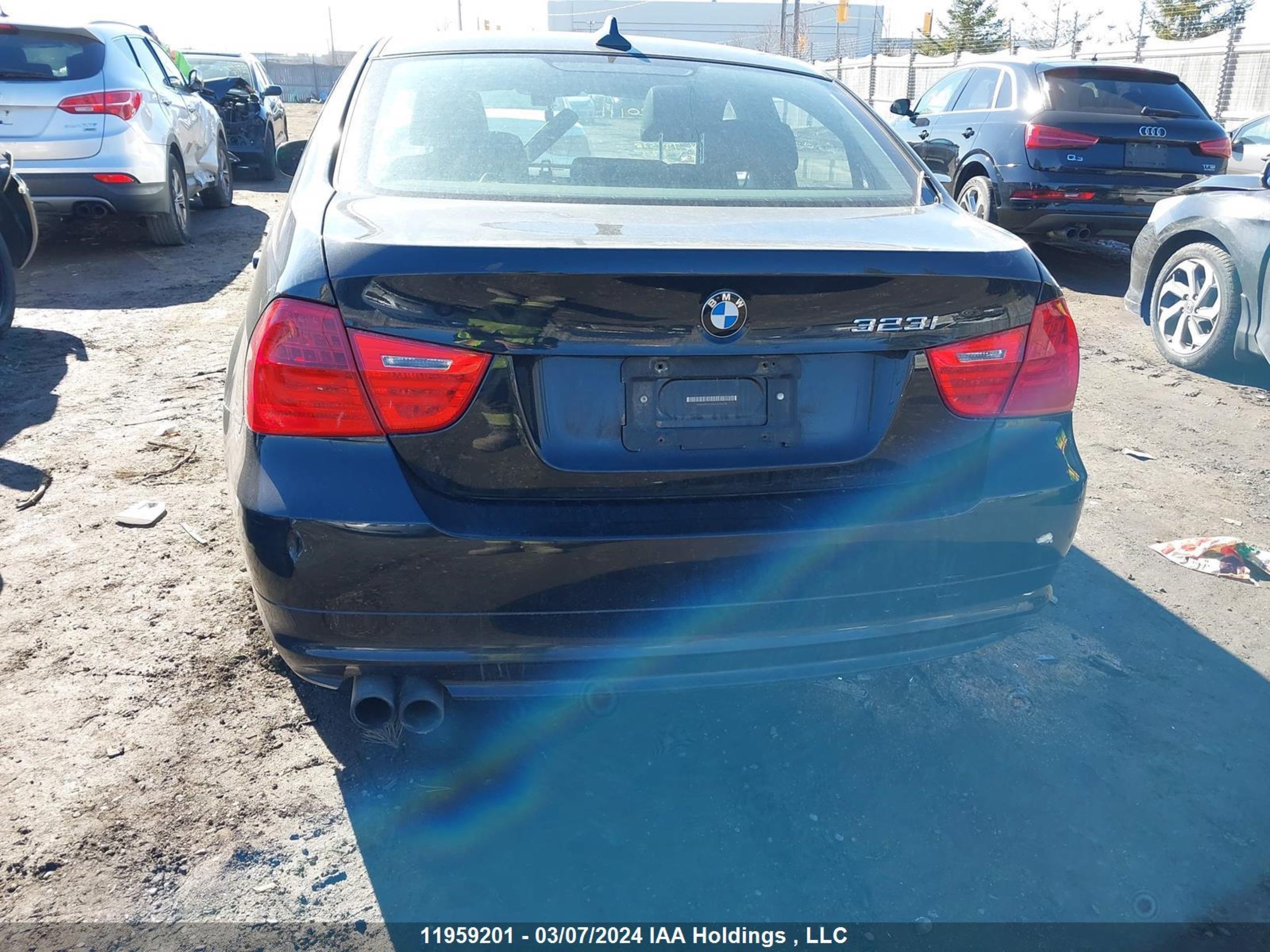 Photo 15 VIN: WBAPG7C58AA794538 - BMW 3ER 