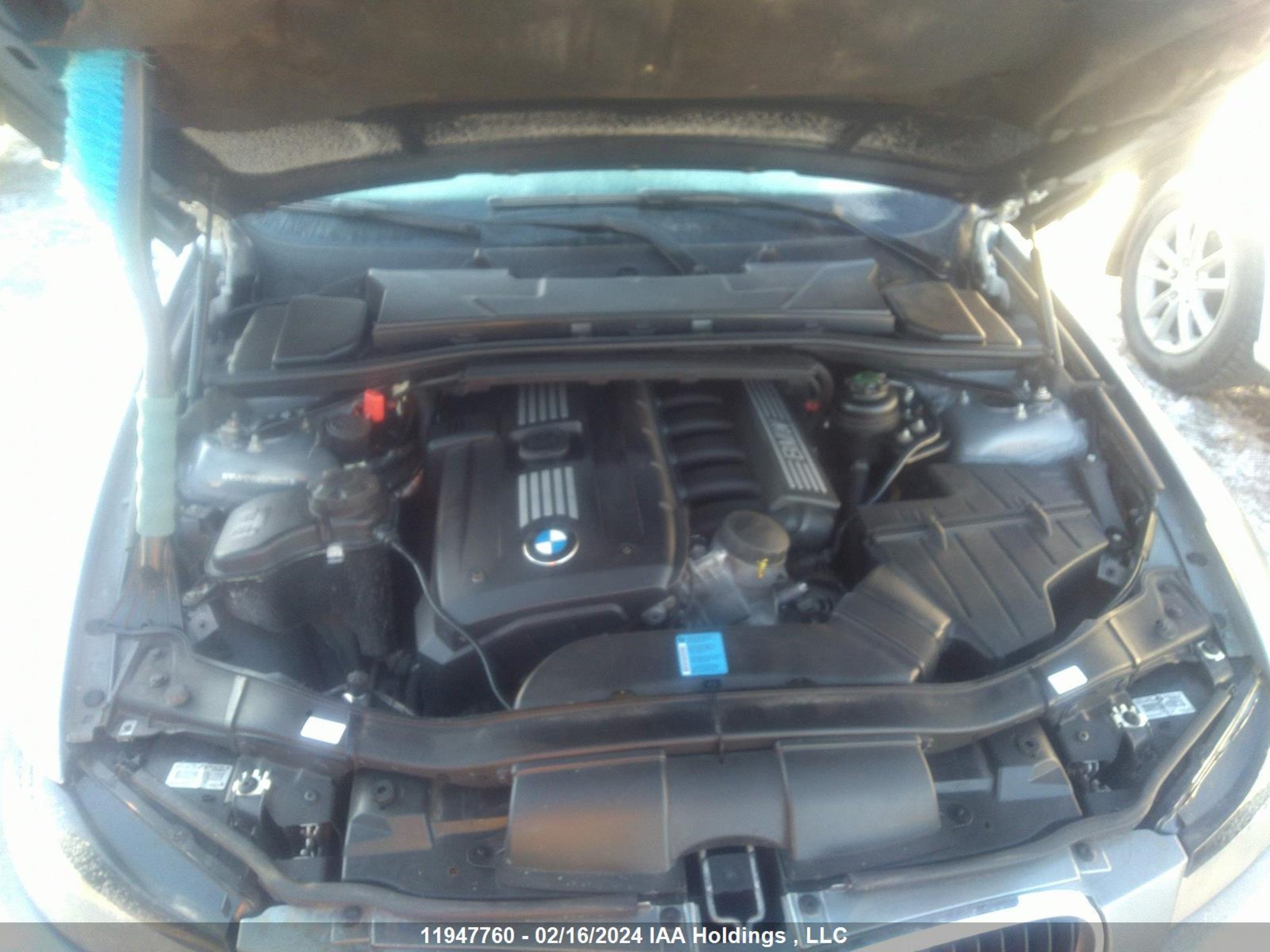 Photo 9 VIN: WBAPG7C58BA795609 - BMW 3ER 