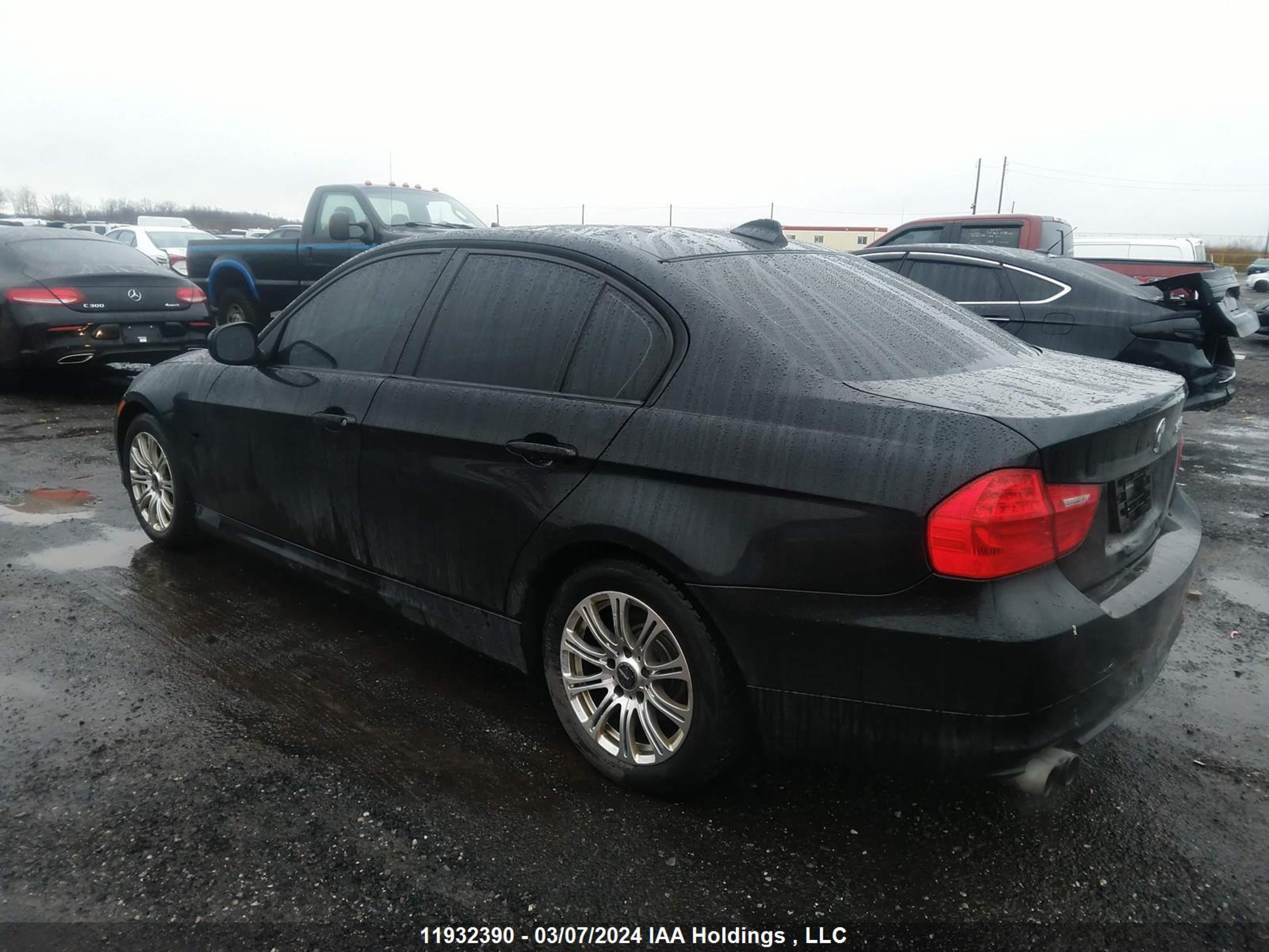 Photo 2 VIN: WBAPG7C59BA795344 - BMW 3ER 