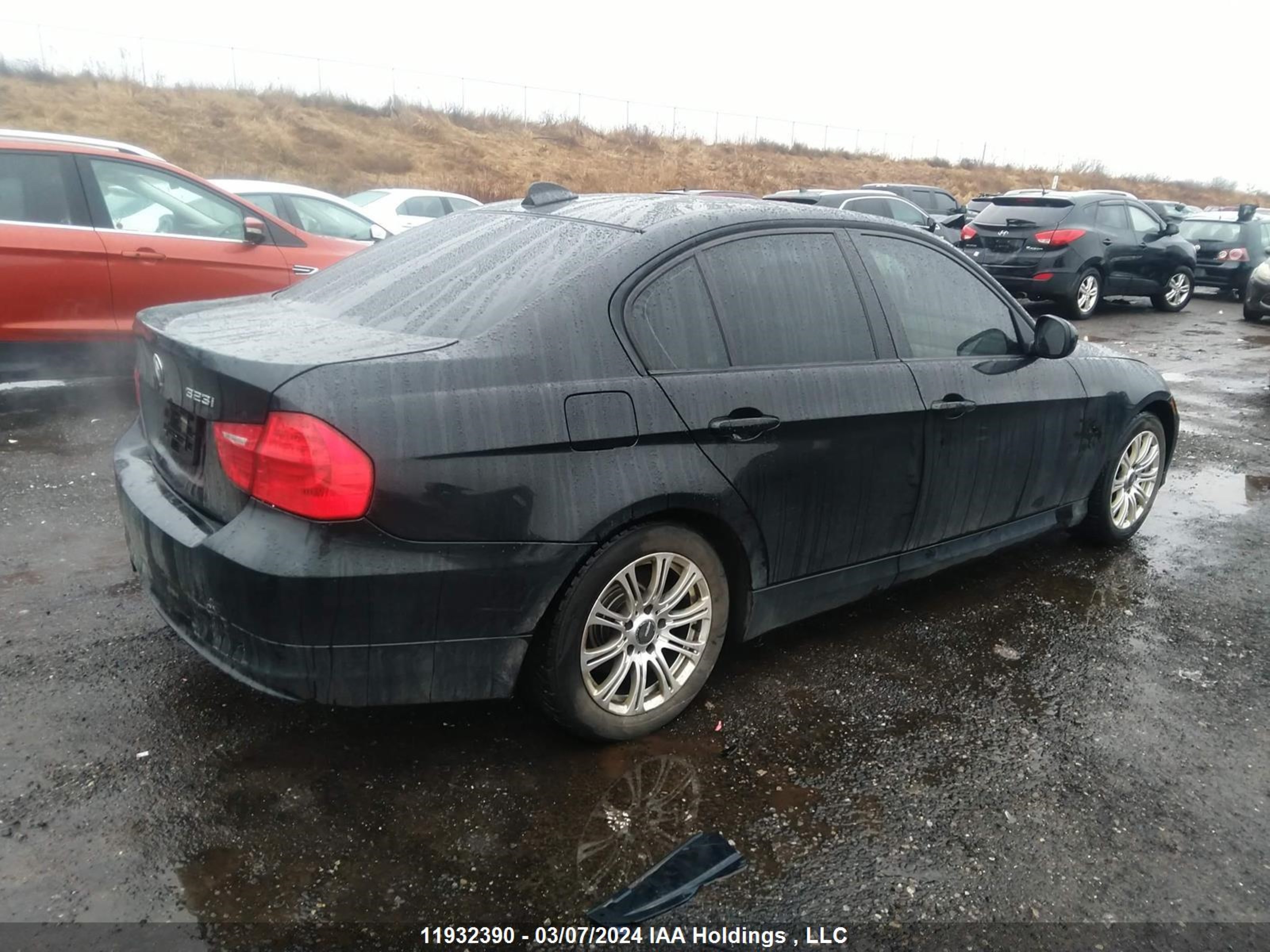 Photo 3 VIN: WBAPG7C59BA795344 - BMW 3ER 