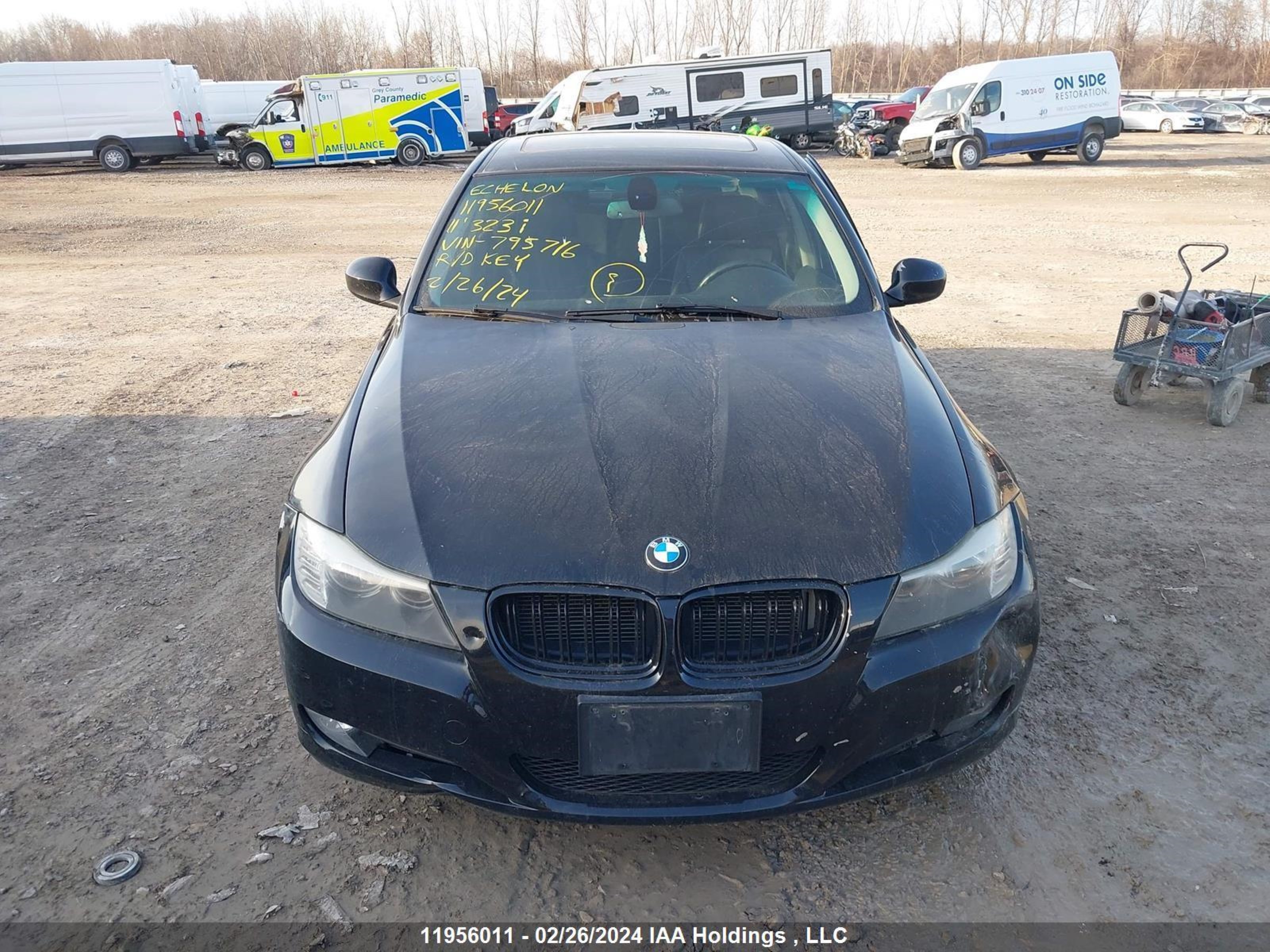 Photo 11 VIN: WBAPG7C59BA795716 - BMW 3ER 