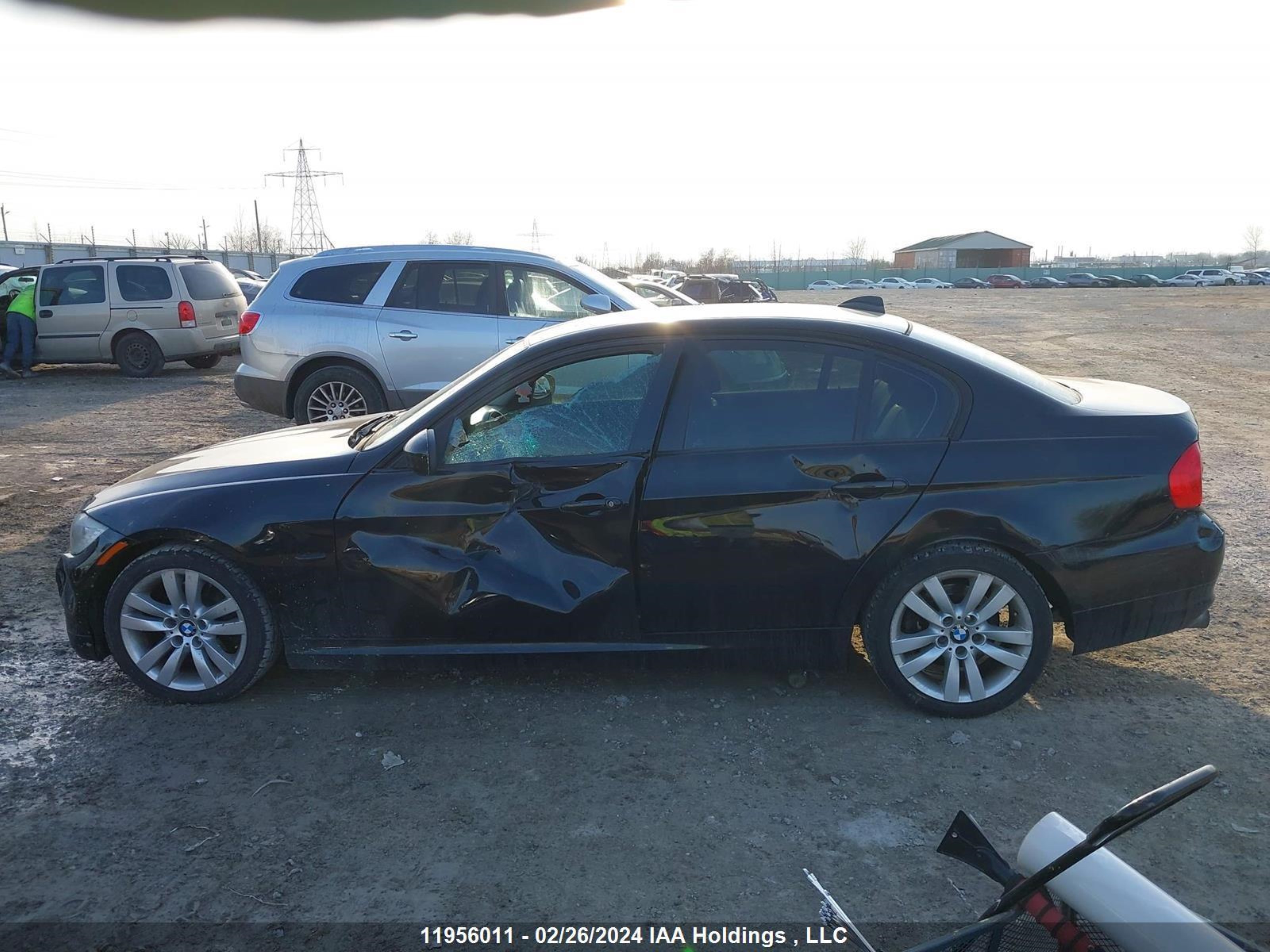 Photo 13 VIN: WBAPG7C59BA795716 - BMW 3ER 