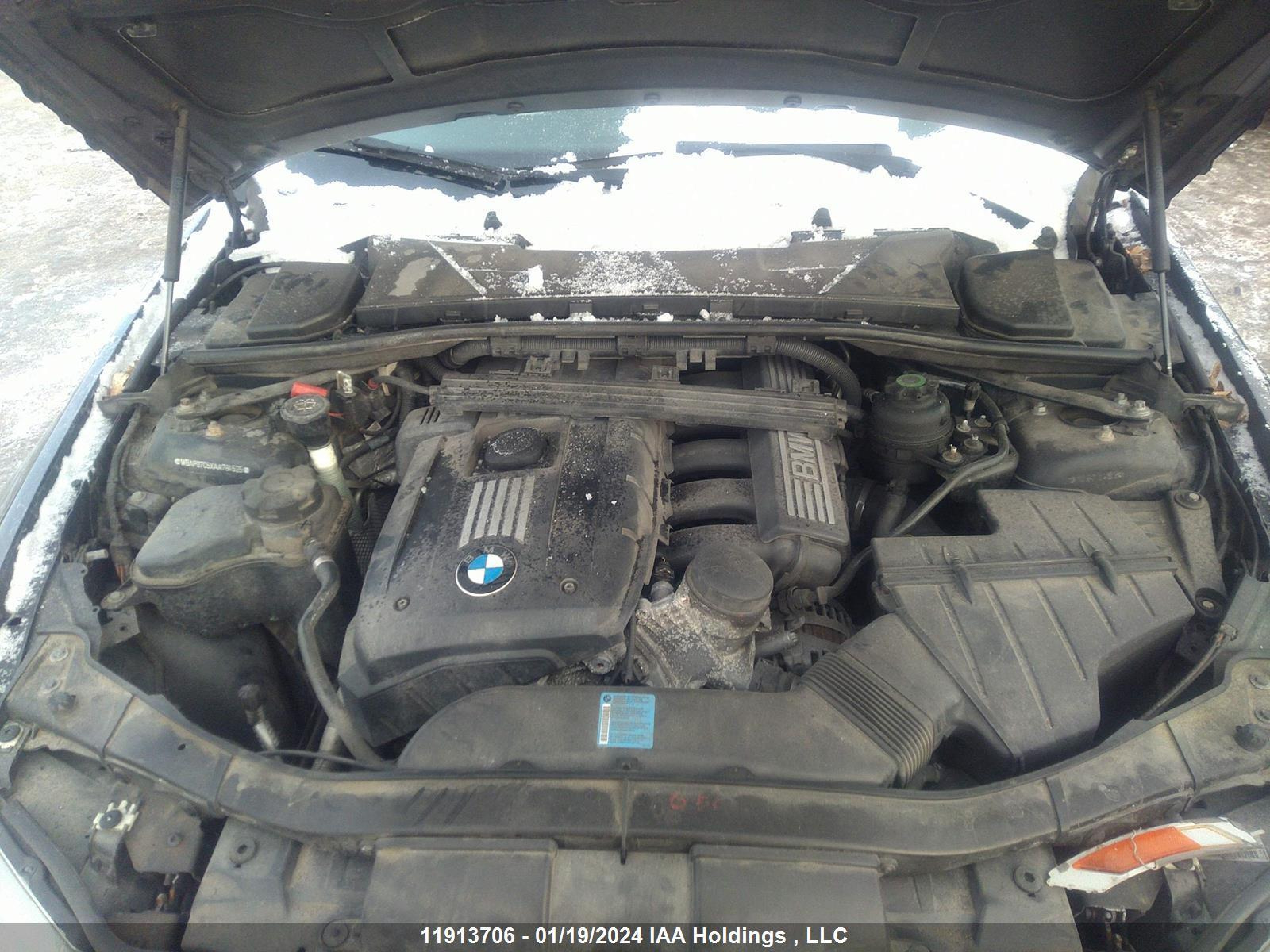 Photo 9 VIN: WBAPG7C5XAA794525 - BMW 3ER 