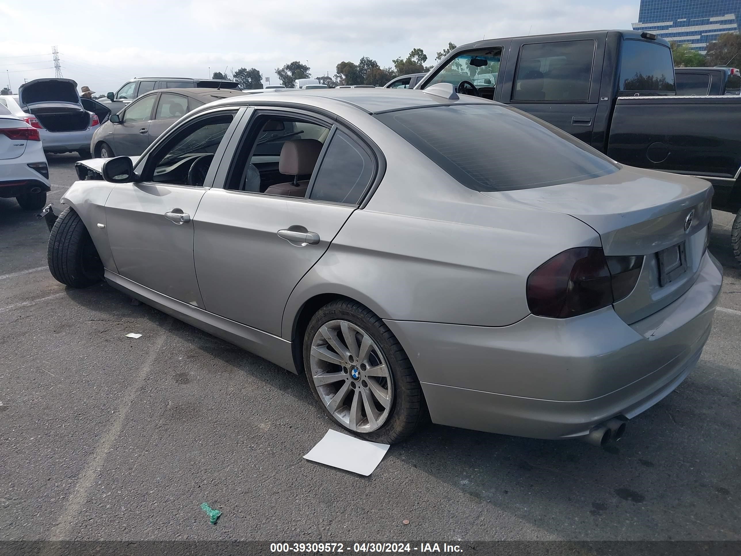 Photo 2 VIN: WBAPH53539A434381 - BMW 3ER 