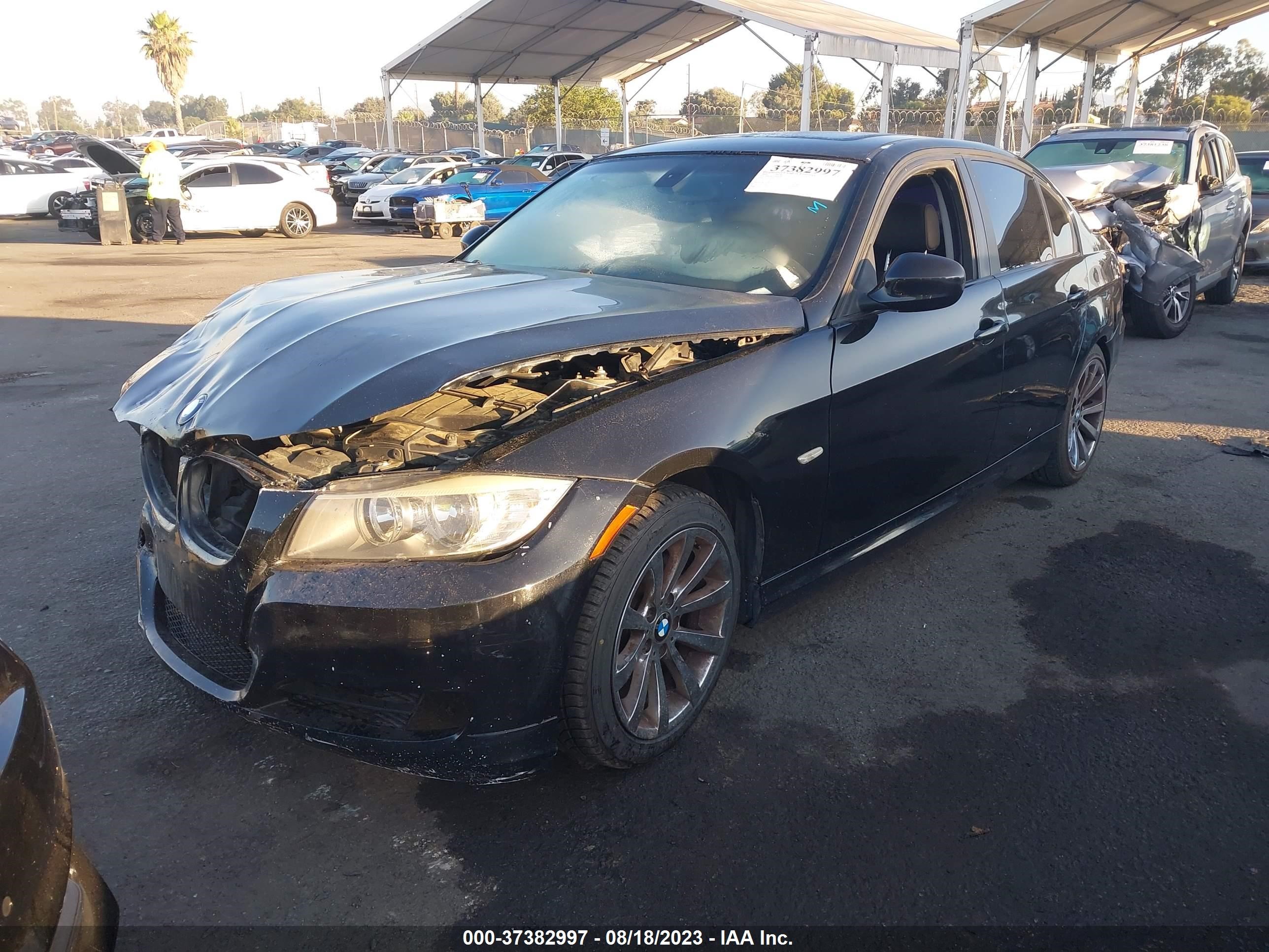 Photo 2 VIN: WBAPH53539A434865 - BMW 3ER 