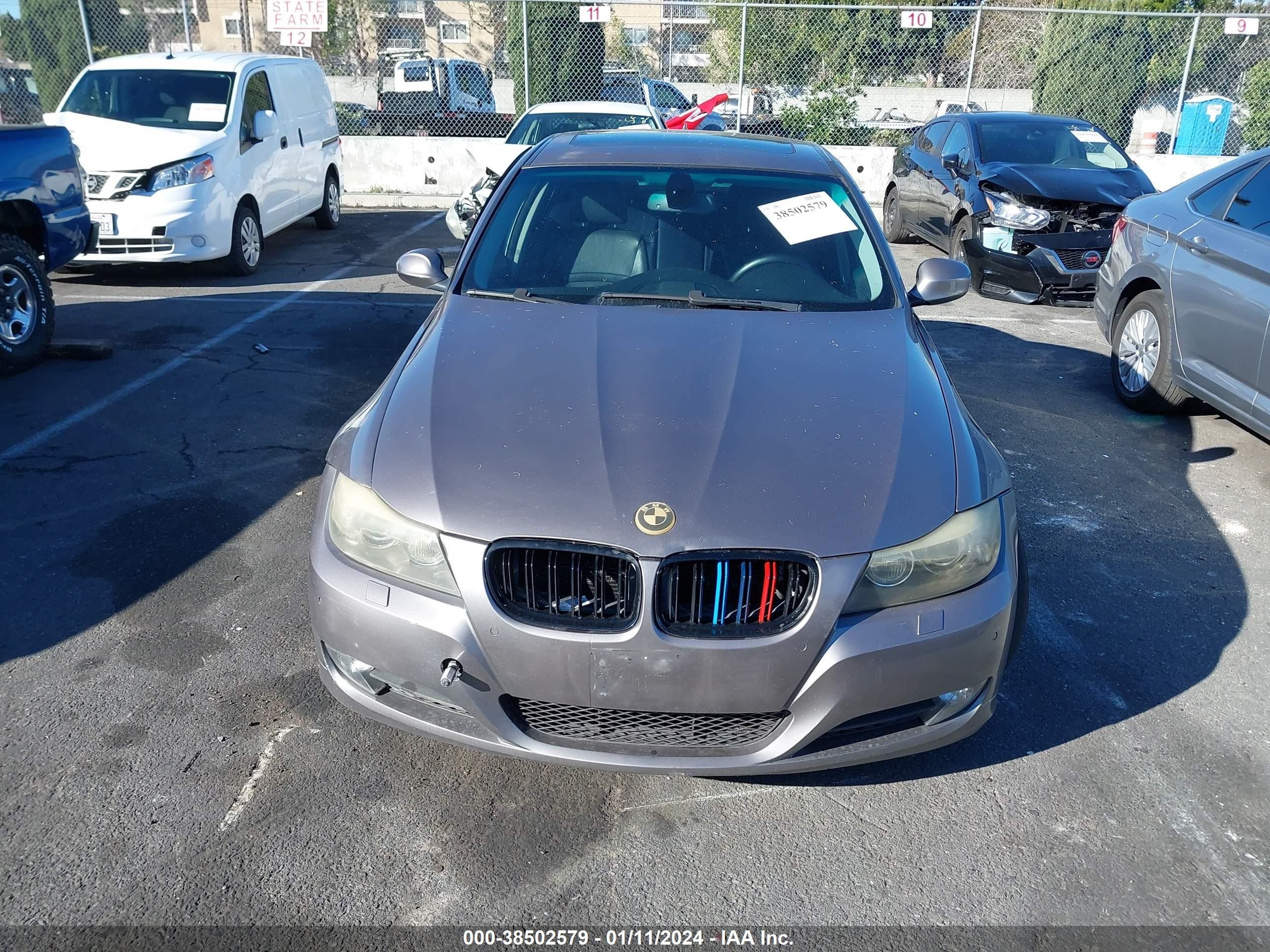 Photo 11 VIN: WBAPH53569A437758 - BMW 3ER 